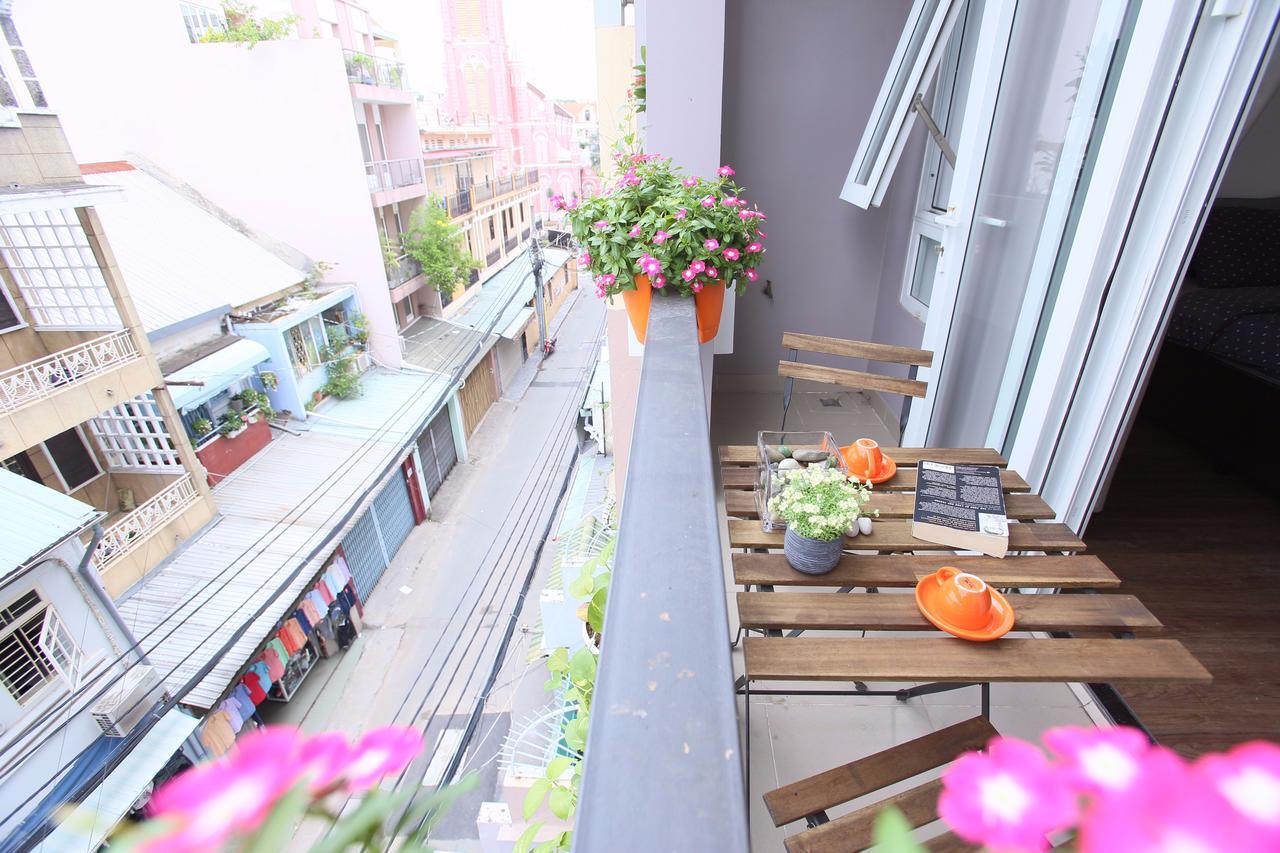 The Nguyens Cafe - Pink Church View 호치민 외부 사진