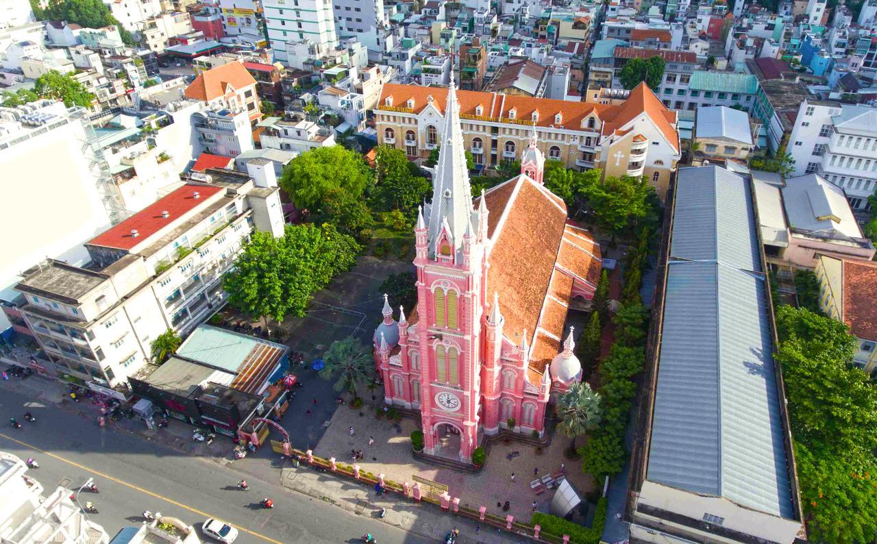 The Nguyens Cafe - Pink Church View 호치민 외부 사진